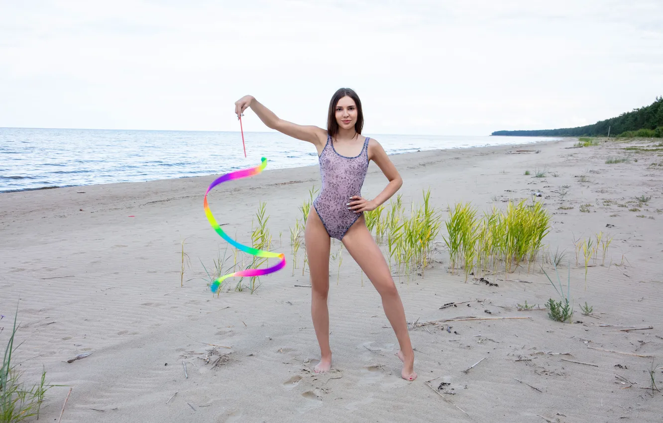 Фото обои beach, bodysuit, ocean, model, brunette, gorgeous, photoshoot, posing