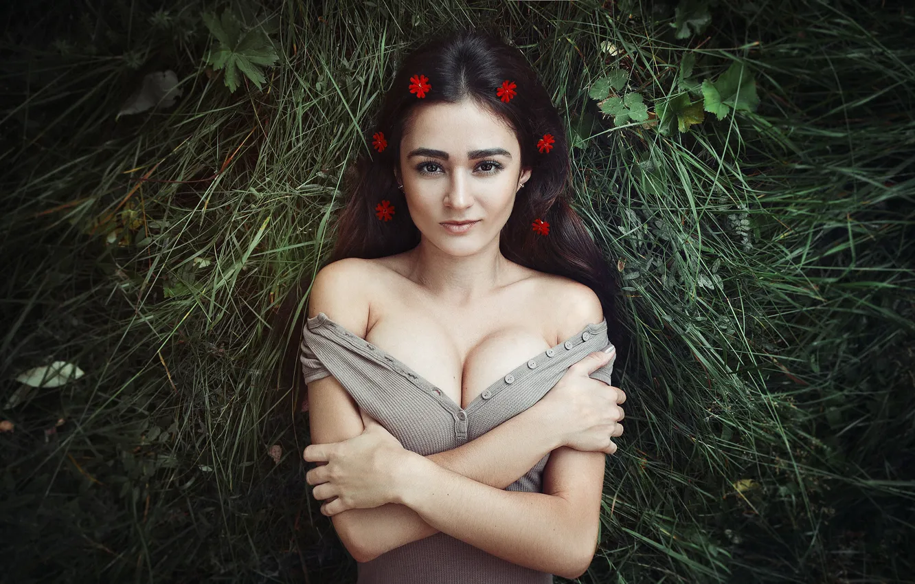 Фото обои грудь, трава, Девушка, лежит, Zlobin Awesome, Валерий Злобин, Элга