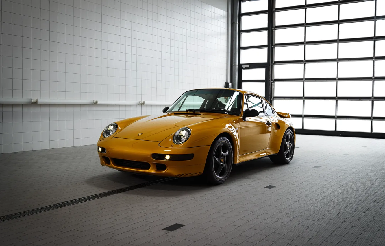 Фото обои жёлтый, Porsche, кузов, 993, 911 Turbo
