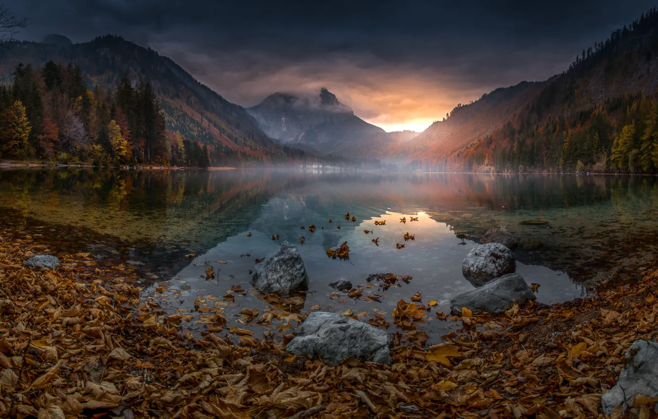Фото обои осень, пейзаж, горы, природа, туман, озеро, отражение, камни