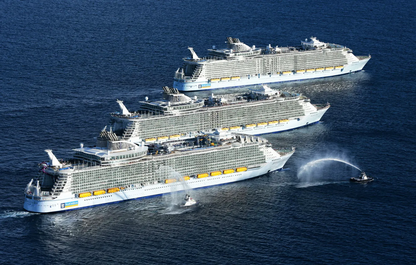 Фото обои Океан, Море, Судно, Oasis of the Seas, Флот, Royal Caribbean International, Буксиры, Пассажирское судно