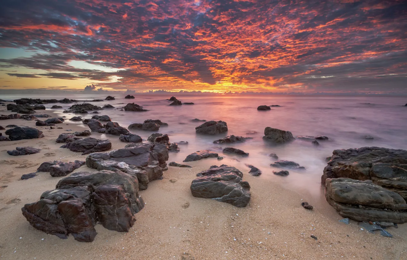 Фото обои rock, beach, sunrise.malaysia, kemasik