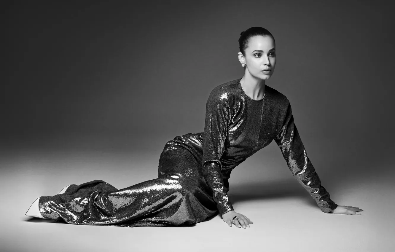 Фото обои magazine, tings, sofia carson