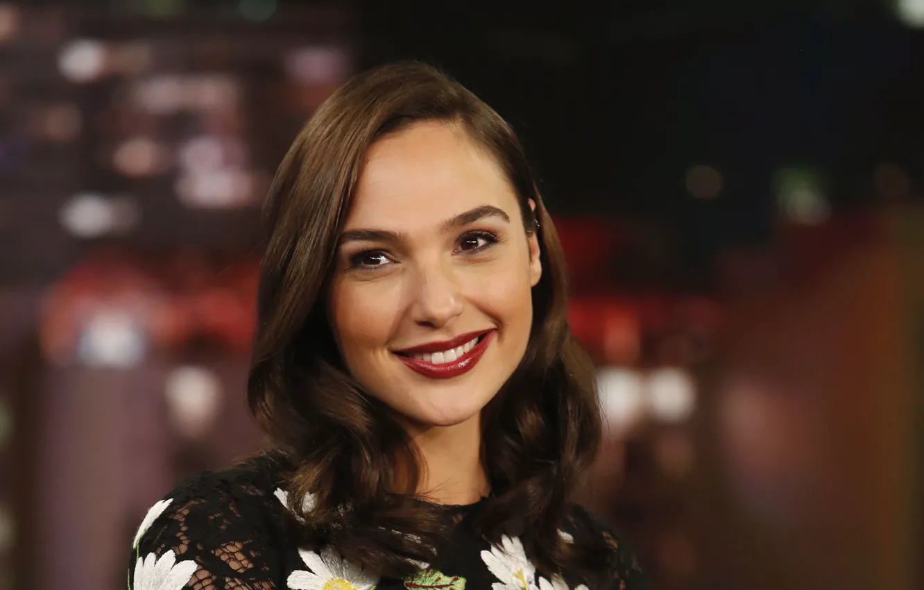Фото обои Красная, Улыбка, Губы, Актриса, Model, Smile, Помада, Actress