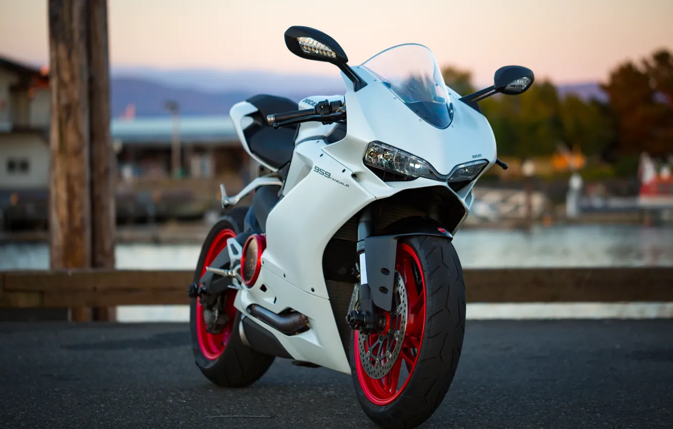Фото обои белый, дизайн, мотоцикл, Ducati