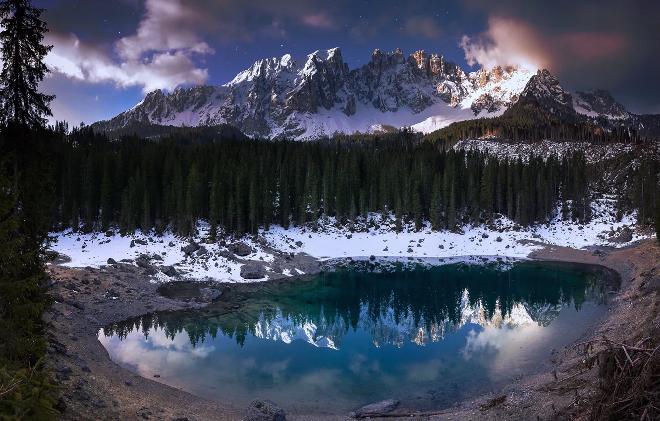 Фото обои лес, снег, горы, озеро, отражение, Италия, Pascal Debrunner