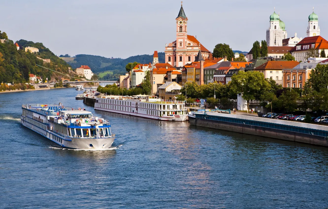 Фото обои город, река, башня, Германия, Бавария, Дунай, Пассау, Собор Святого Штефана