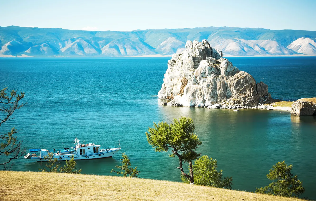 Фото обои скала, озеро, берег, Байкал, катер, утес, Россия, Baikal