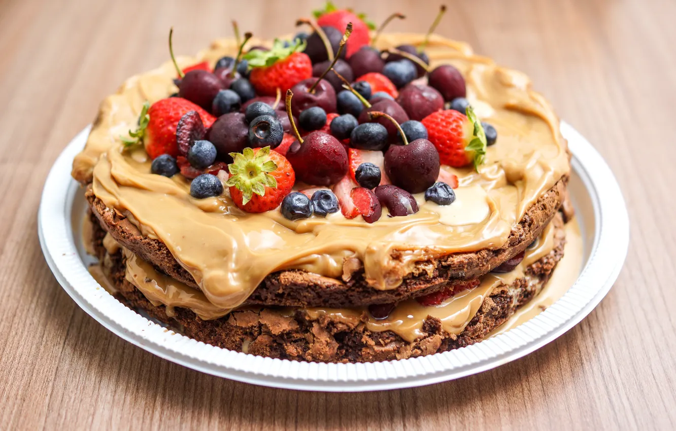 Фото обои вишня, ягоды, черника, клубника, торт, крем, десерт, выпечка