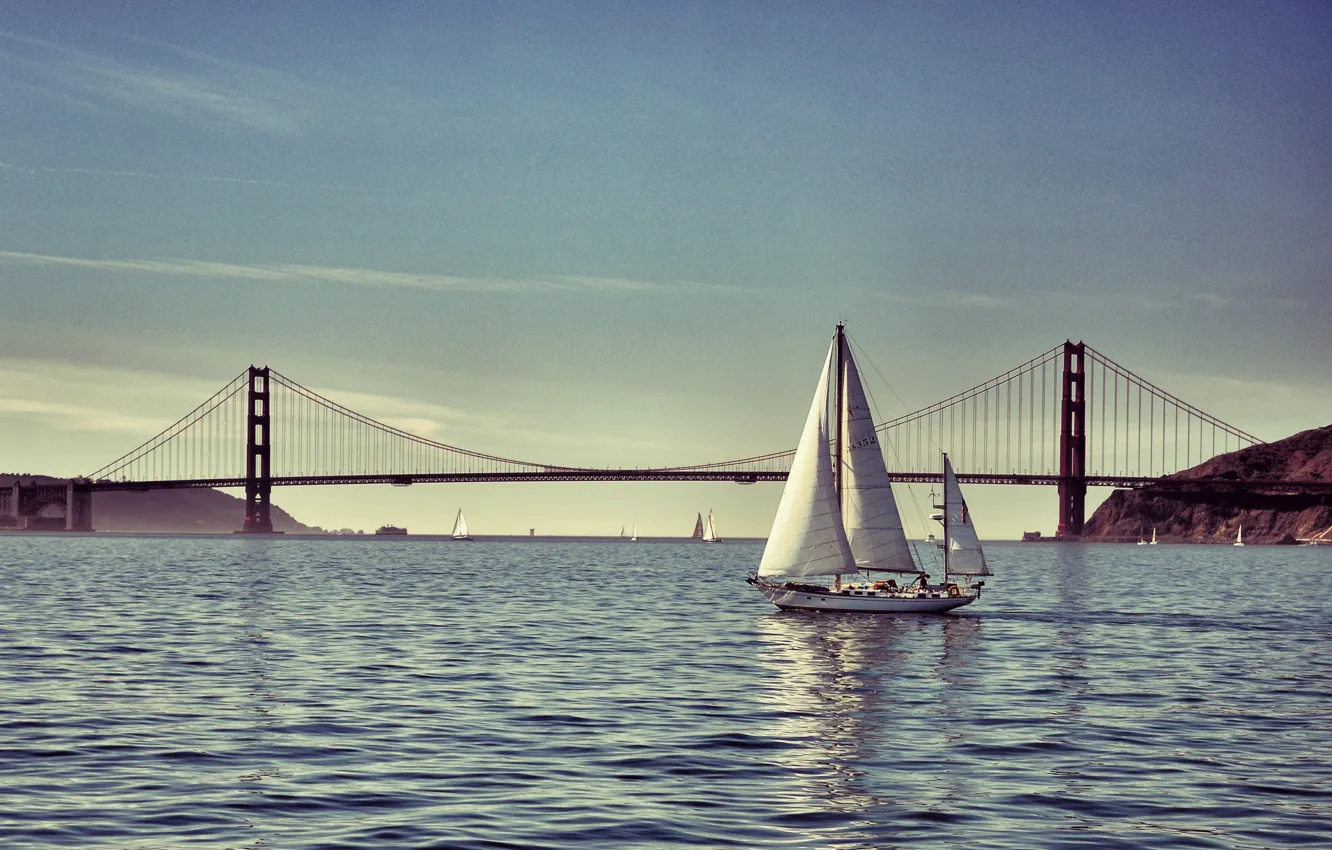 Фото обои море, мост, яхты