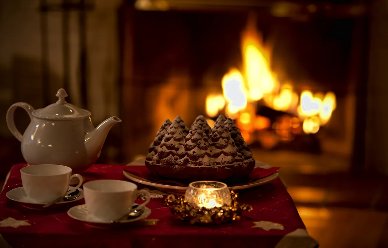 Фото обои тепло, настроение, праздник, чай, свеча, пирог, камин