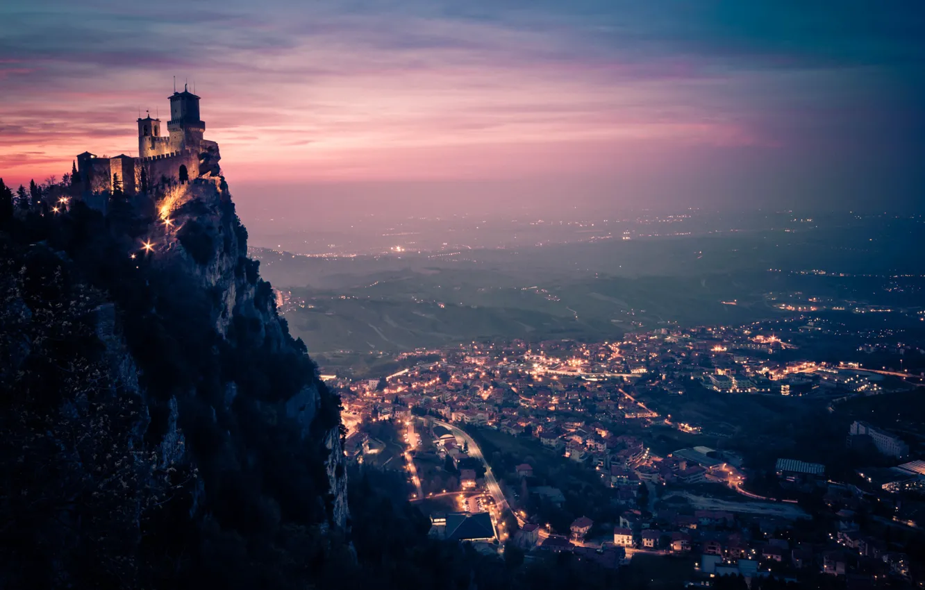 Фото обои city, lights, rock, sky, landscape, sunset, night, fortress