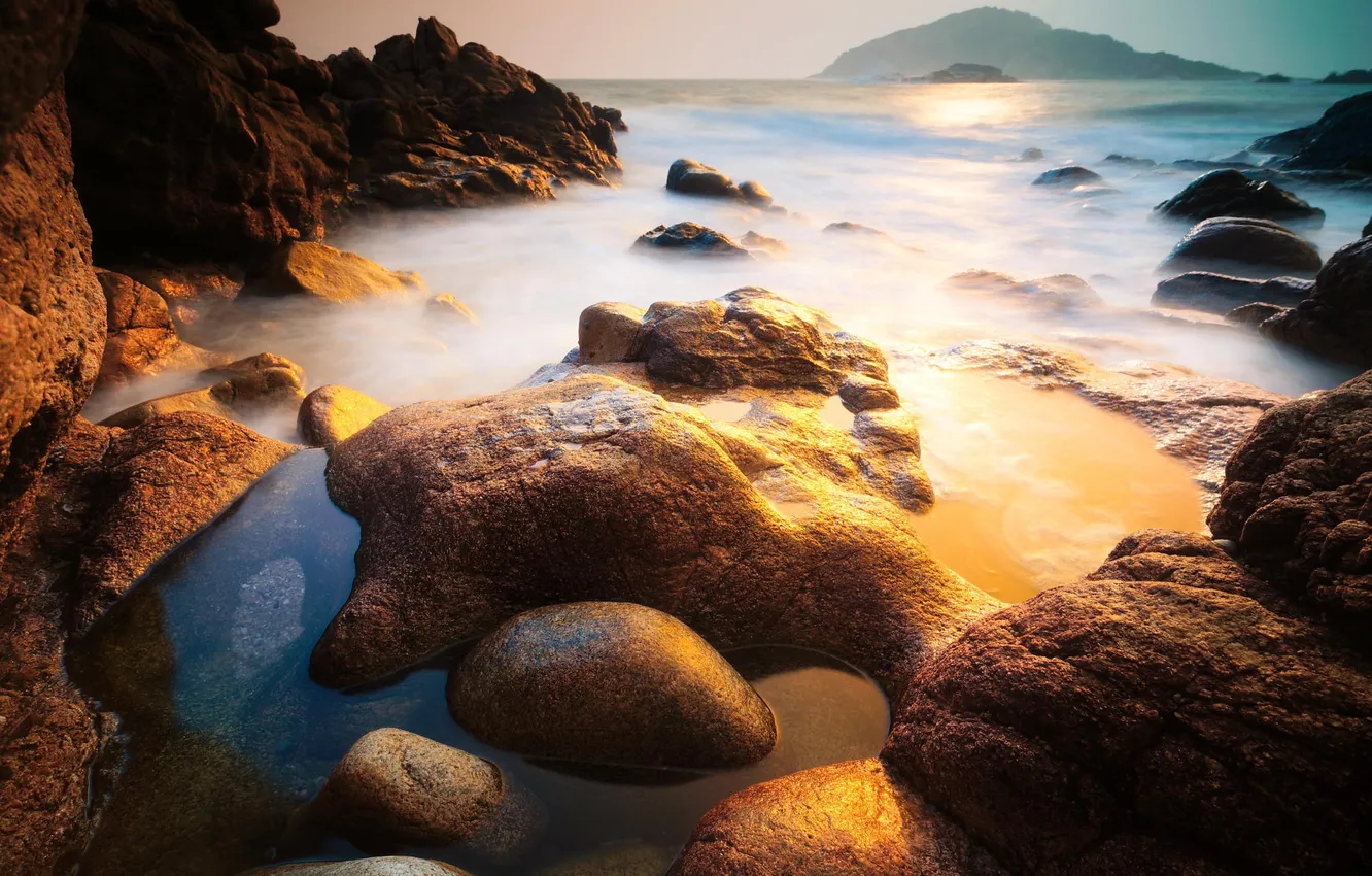 Фото обои пейзаж, камни, океан, скалы, рассвет, берег