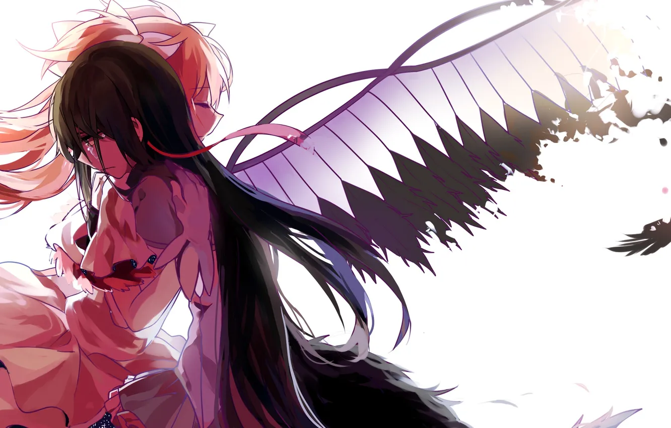 Фото обои девушки, крылья, аниме, перья, слезы, арт, объятия, mahou shoujo madoka magica