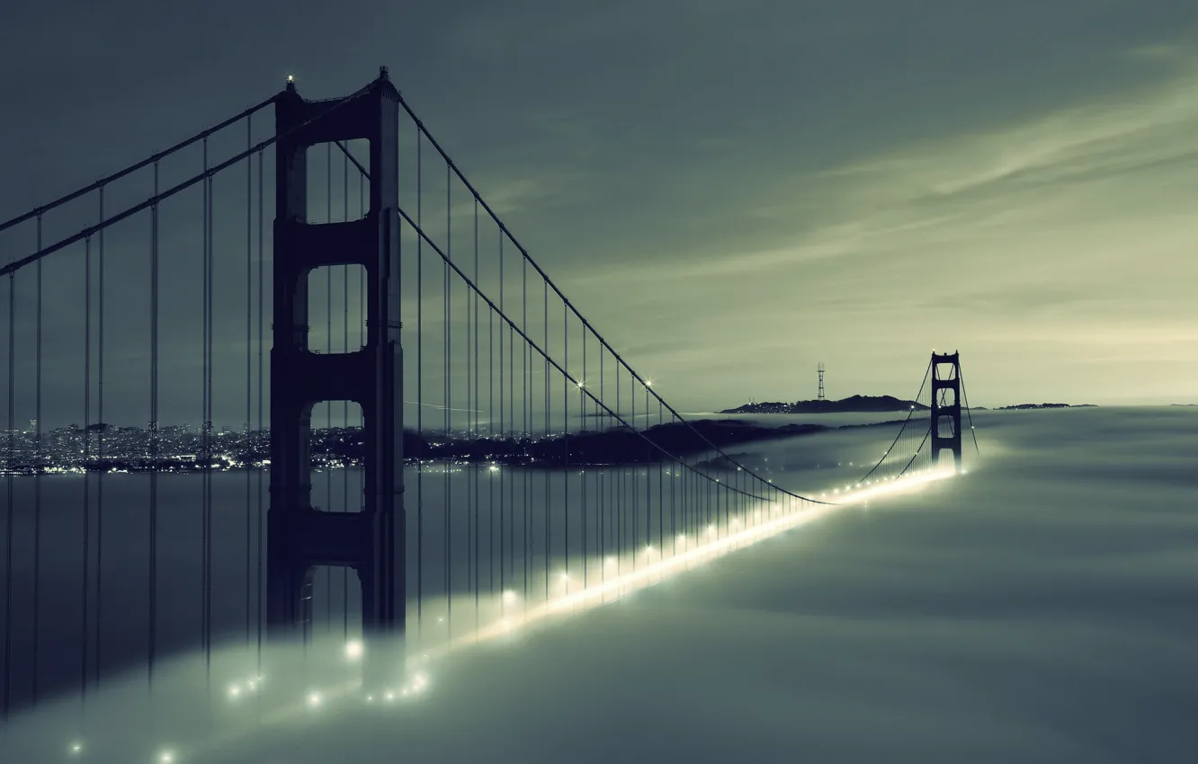 Фото обои небо, облака, мост, city, город, lights, огни, туман