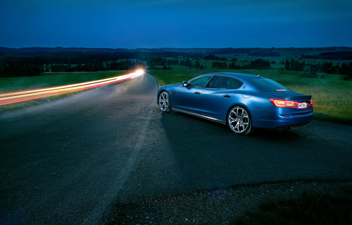 Фото обои авто, ночь, Maserati, Quattroporte, выдержка, Novitec