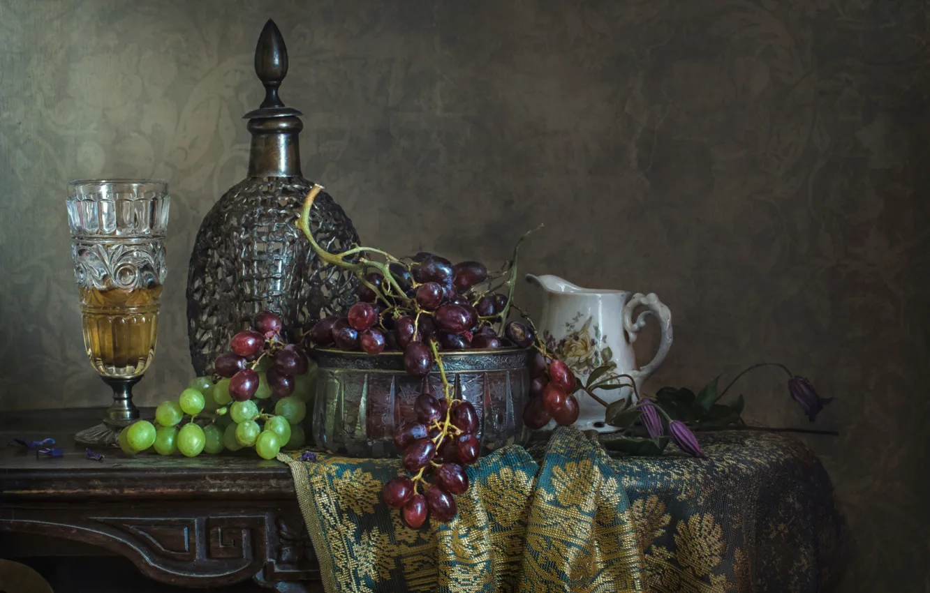 Фото обои бокал, виноград, кувшин, натюрморт, клематис