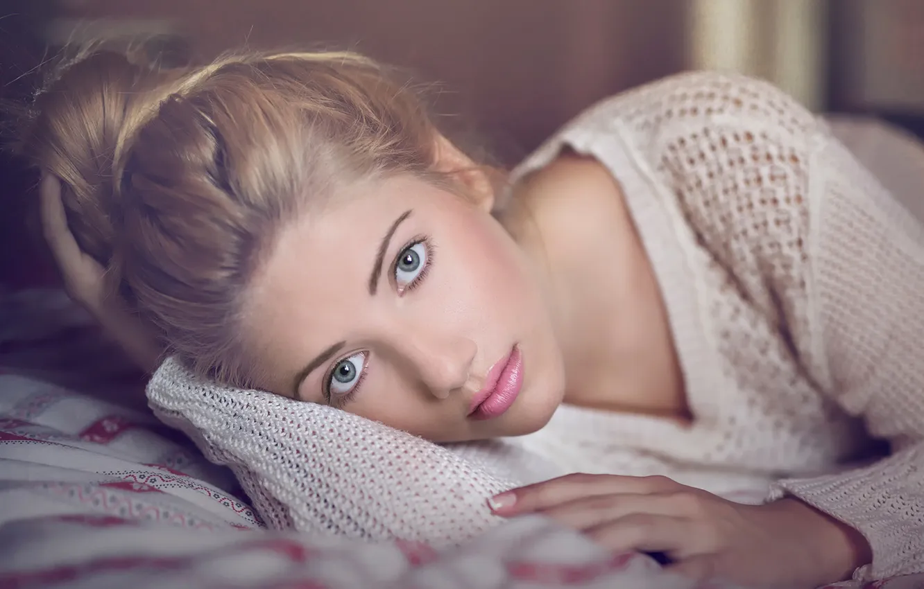 Фото обои взгляд, портрет, Judit