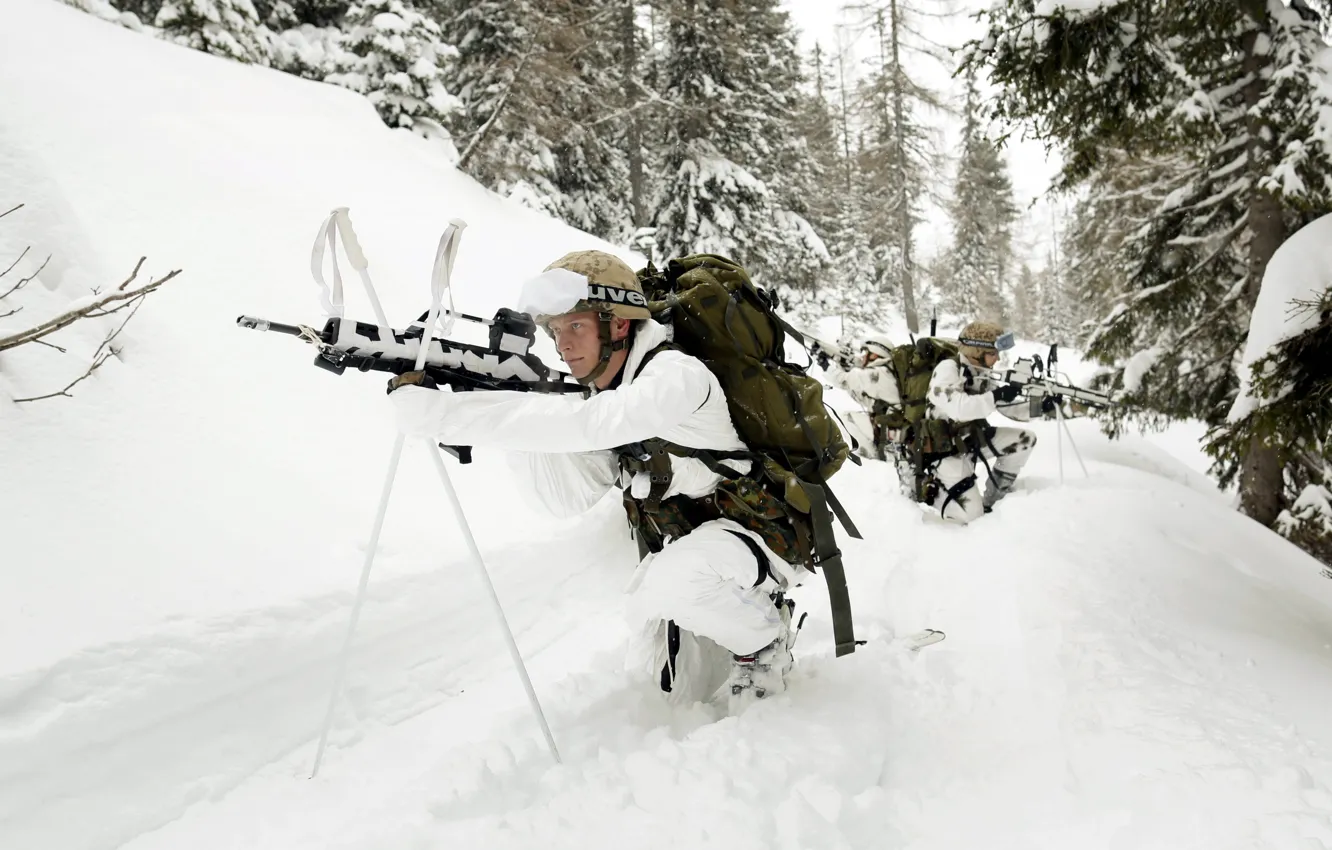 Фото обои зима, снег, оружие, армия, солдат