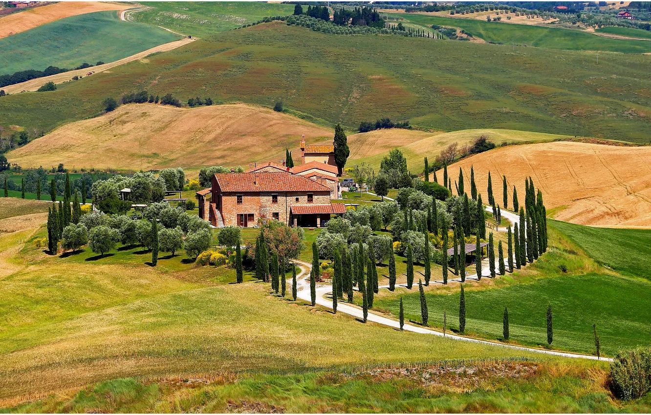 Фото обои дорога, осень, деревья, горы, дом, холмы, поля, Италия
