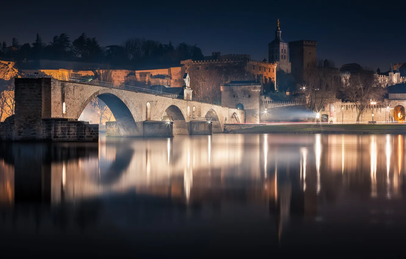 Фото обои ночь, огни, отражение, Франция, река Рона, Авиньон, мост Сен-Бенезе