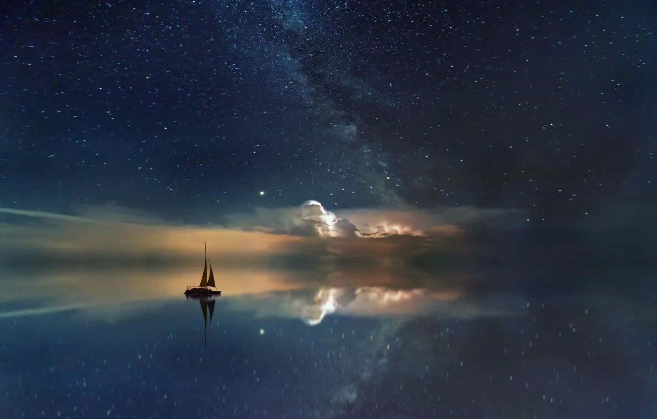 Фото обои небо, звезды, ночь, океан, лодка, Млечный Путь, звездное небо