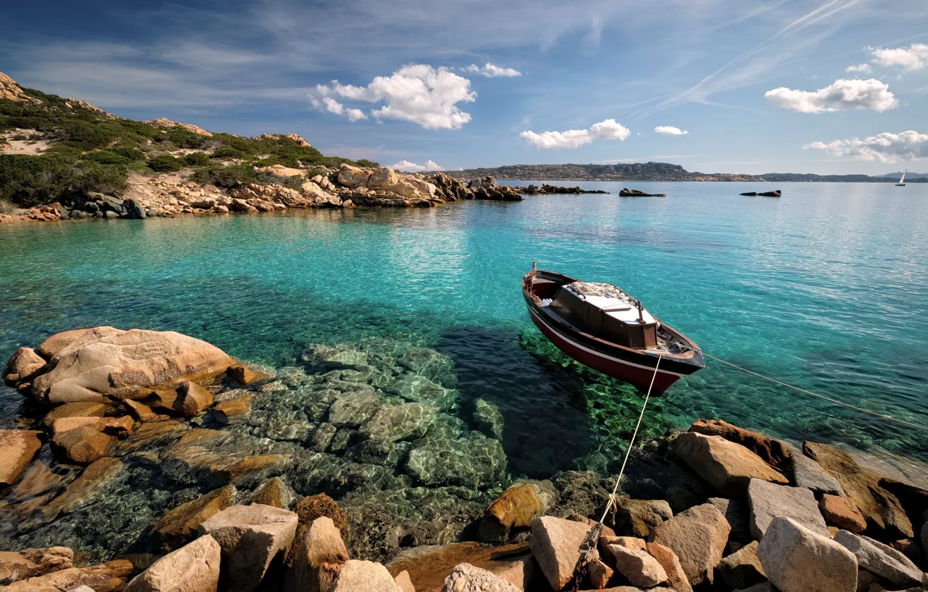 Фото обои море, пейзаж, природа, камни, лодка, Италия, Сардиния