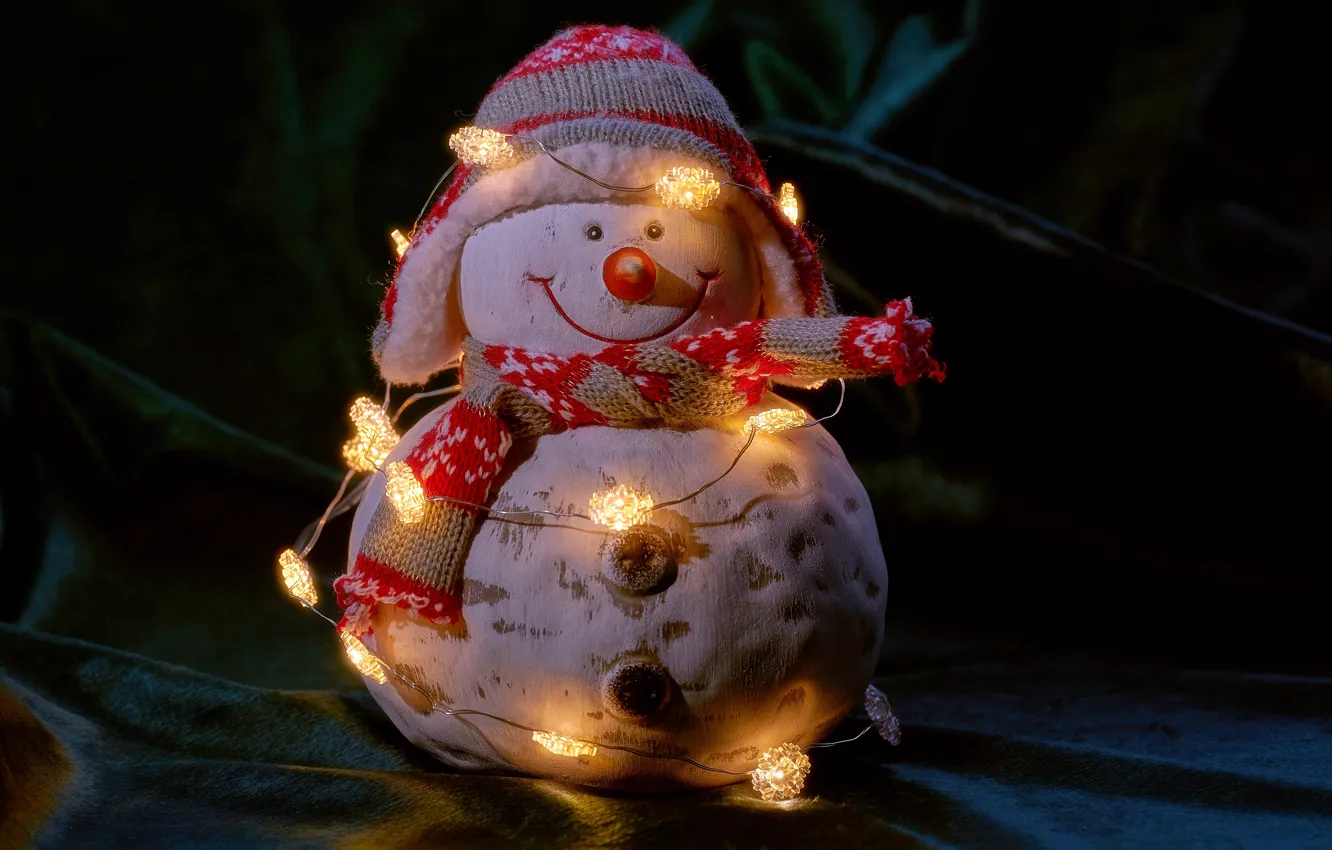 Фото обои рождество, освещение, снеговик, гирлянда