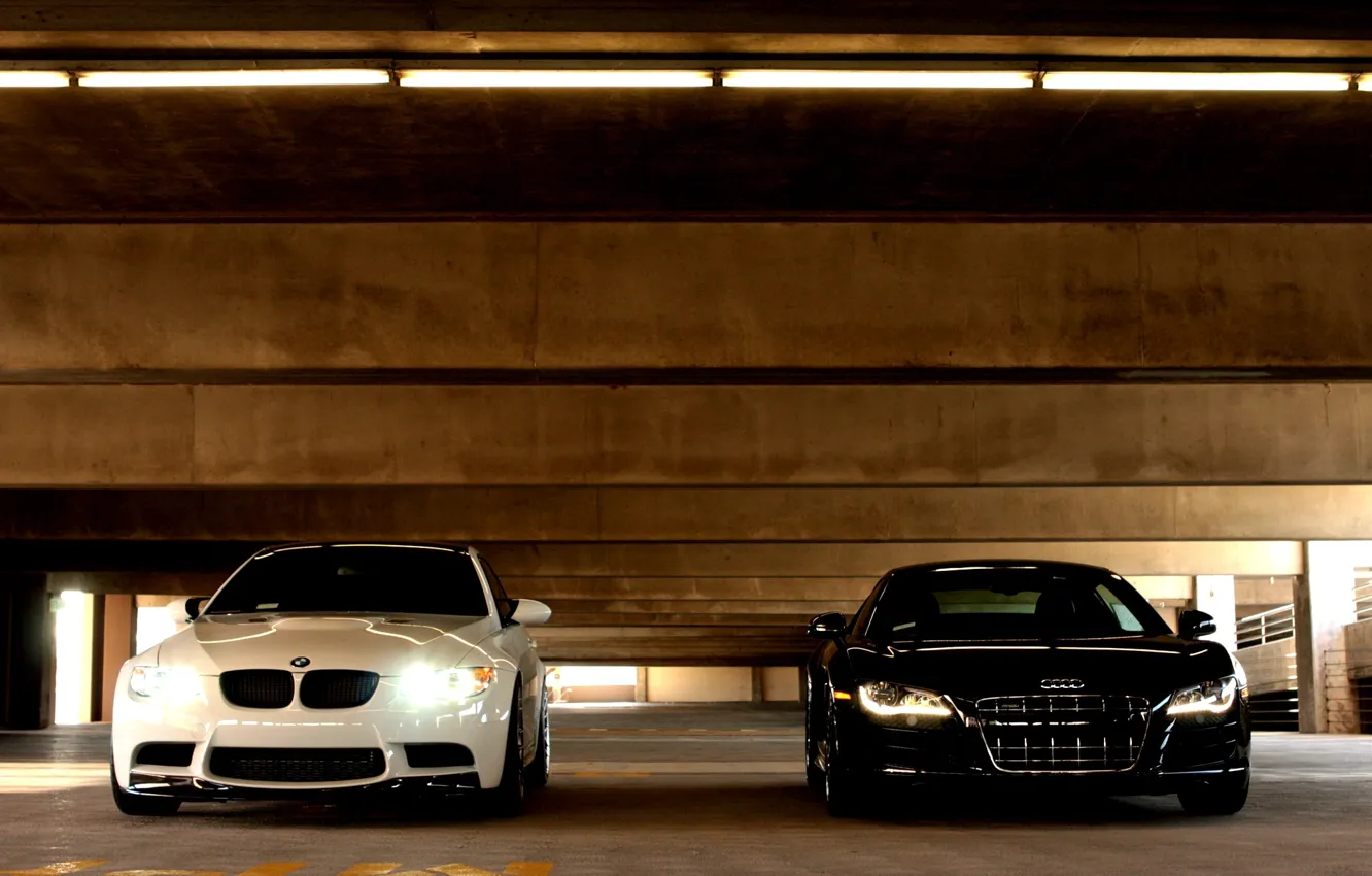 Фото обои белый, Audi, ауди, bmw, бмв, парковка, white, black