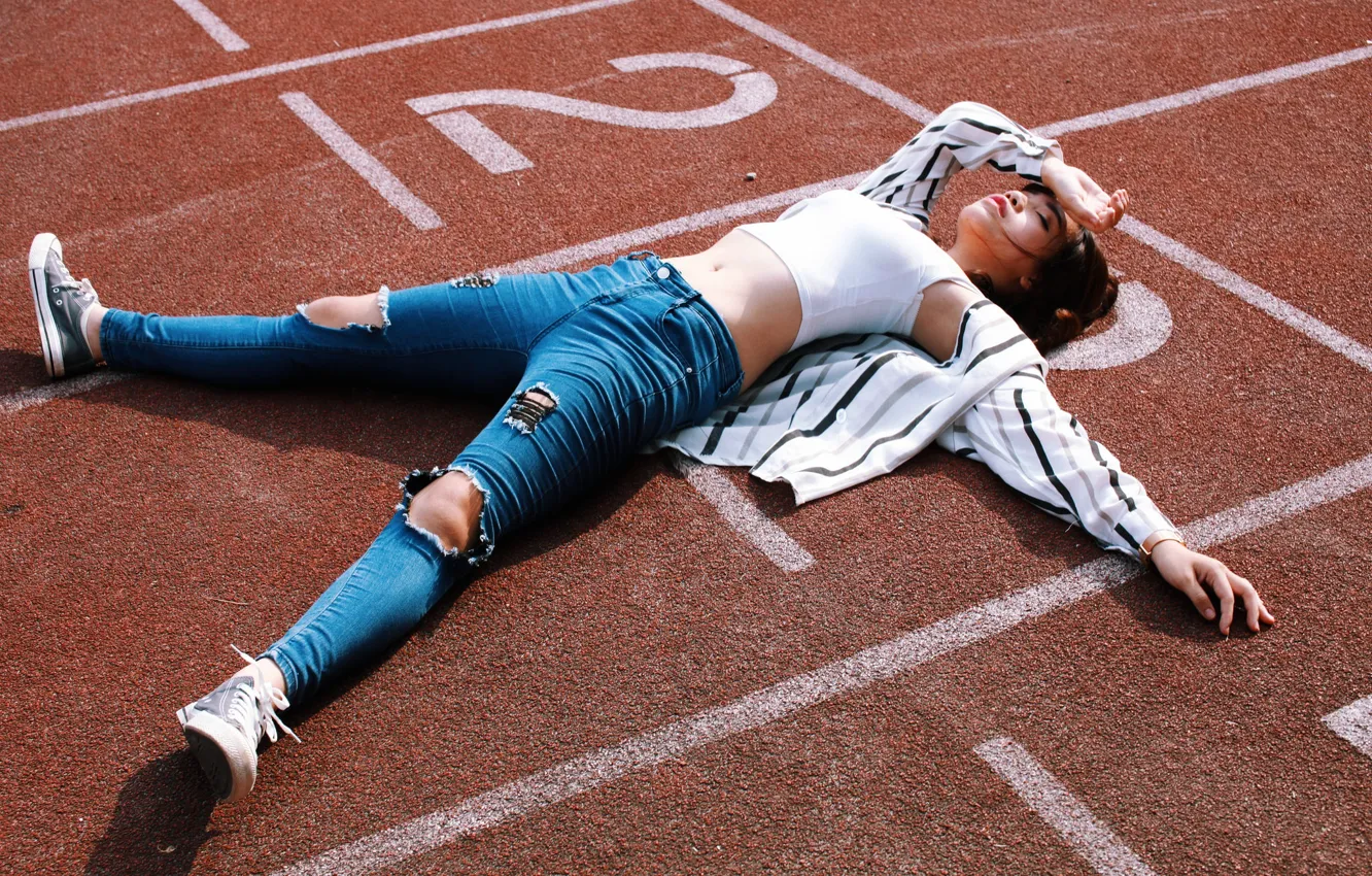 Фото обои Asian, model, shirt, Converse, closed eyes, torn jeans, women outdoors, lying on back