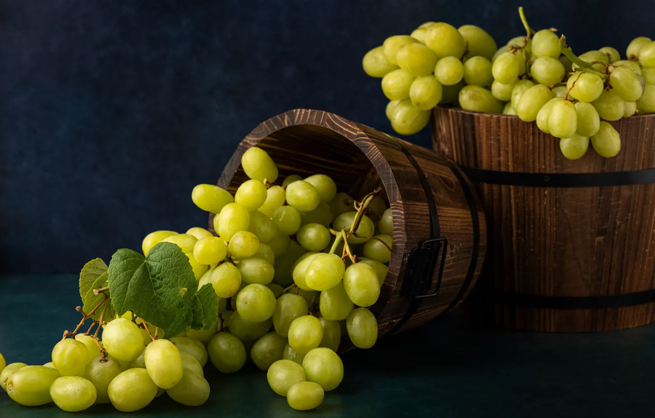 Фото обои еда, виноград, ведерко, виноградная гроздь
