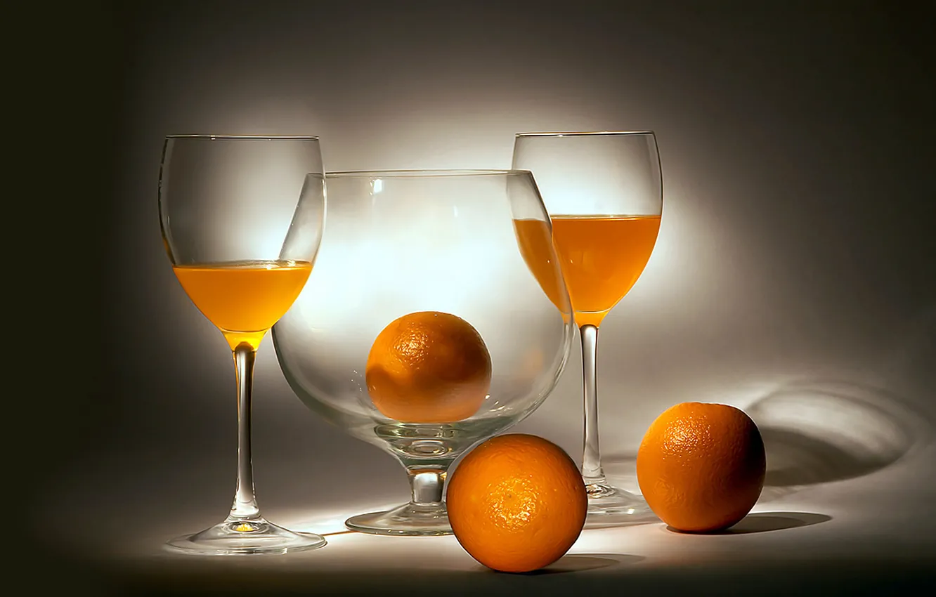 Фото обои апельсины, бокалы, натюрморт, оранжевое, апельсиновый сок