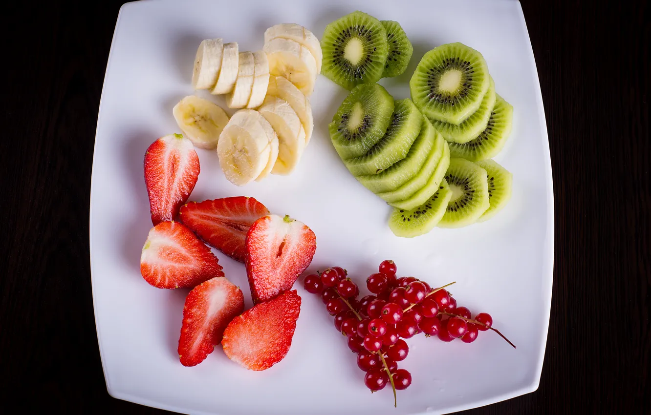 Фото обои ягоды, киви, клубника, тарелка, фрукты, банан, fresh, десерт