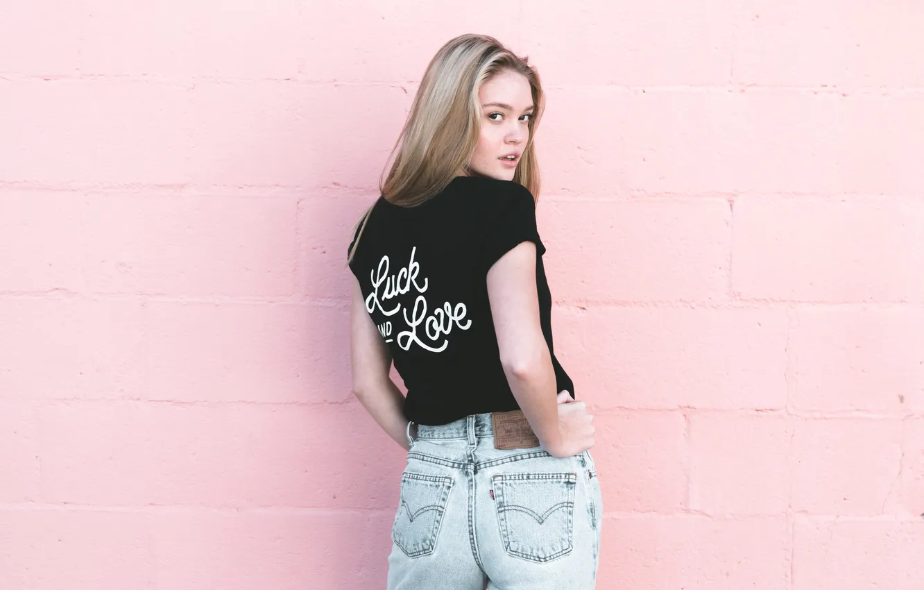Фото обои girl, model, pretty, jeans, blonde, cute, long-haired, Marissa Long