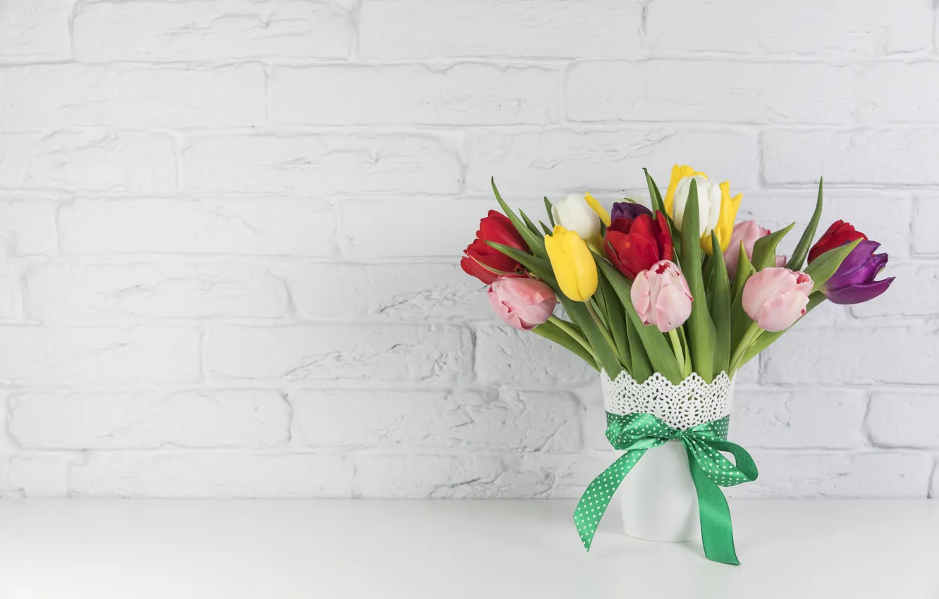 Фото обои цветы, букет, лента, тюльпаны, ваза, Colorful, beautiful, tulips