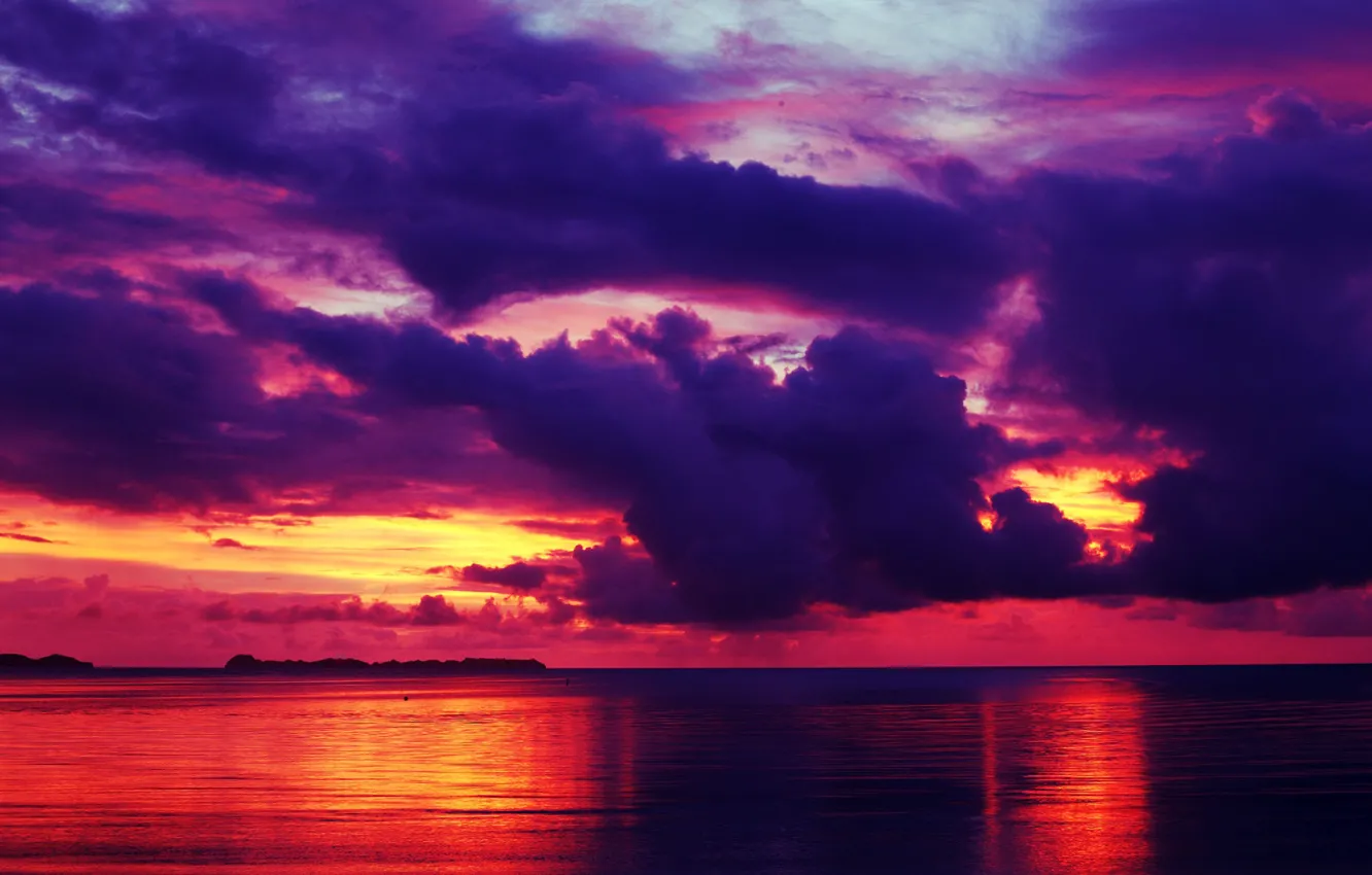 Фото обои море, небо, облака, закат, тучи, отражение, горизонт, зарево
