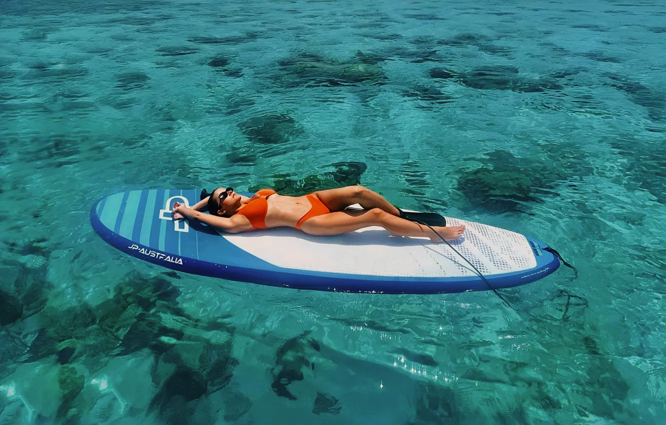 Фото обои Girl, relax, wallpaper, summer, hot, holidays, legs, sea