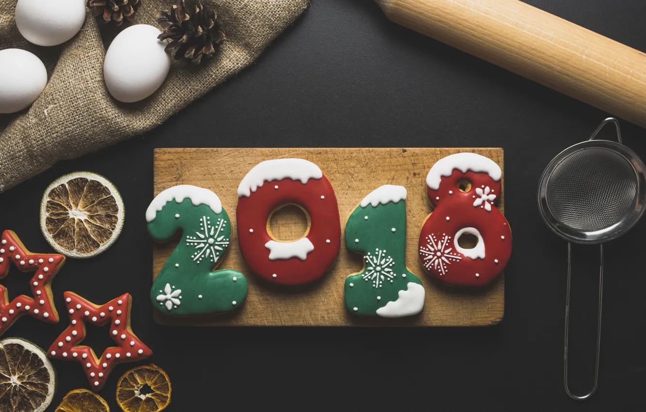 Фото обои праздник, печенье, Новый год, угощение, цыфры