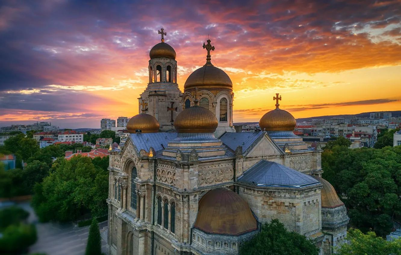 Фото обои небо, закат, природа, высота, дома, церковь, собор, Bulgari