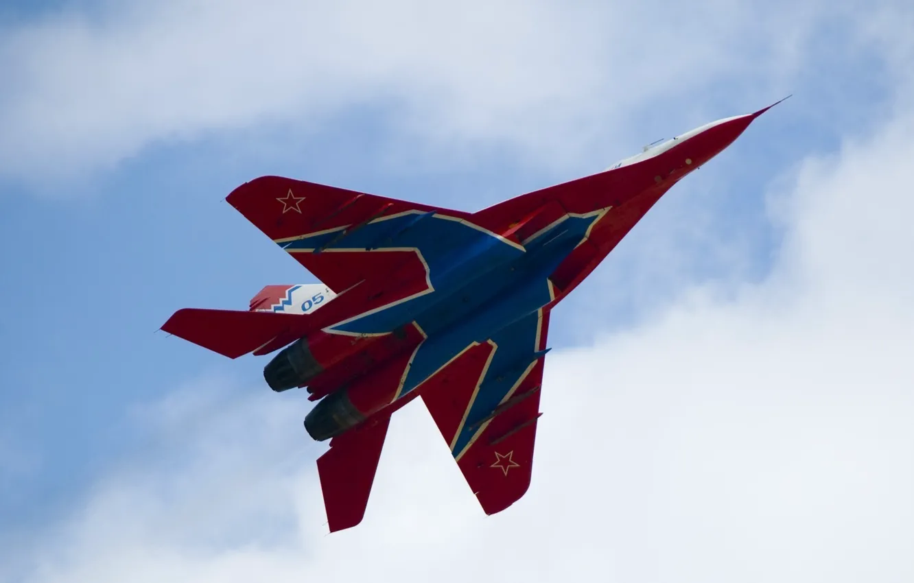 Фото обои небо, истребитель, многоцелевой, MiG-29, МиГ-29, стрижи
