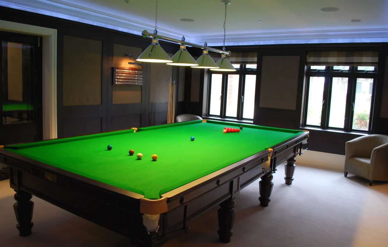 Фото обои стол, лампы, шары, кресла, pool, interior, подсветка., кии