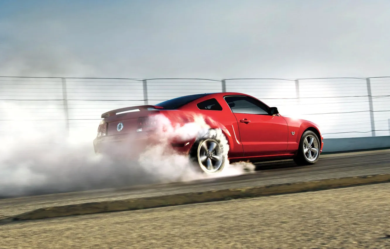 Фото обои красный, дым, Mustang, Ford Mustang