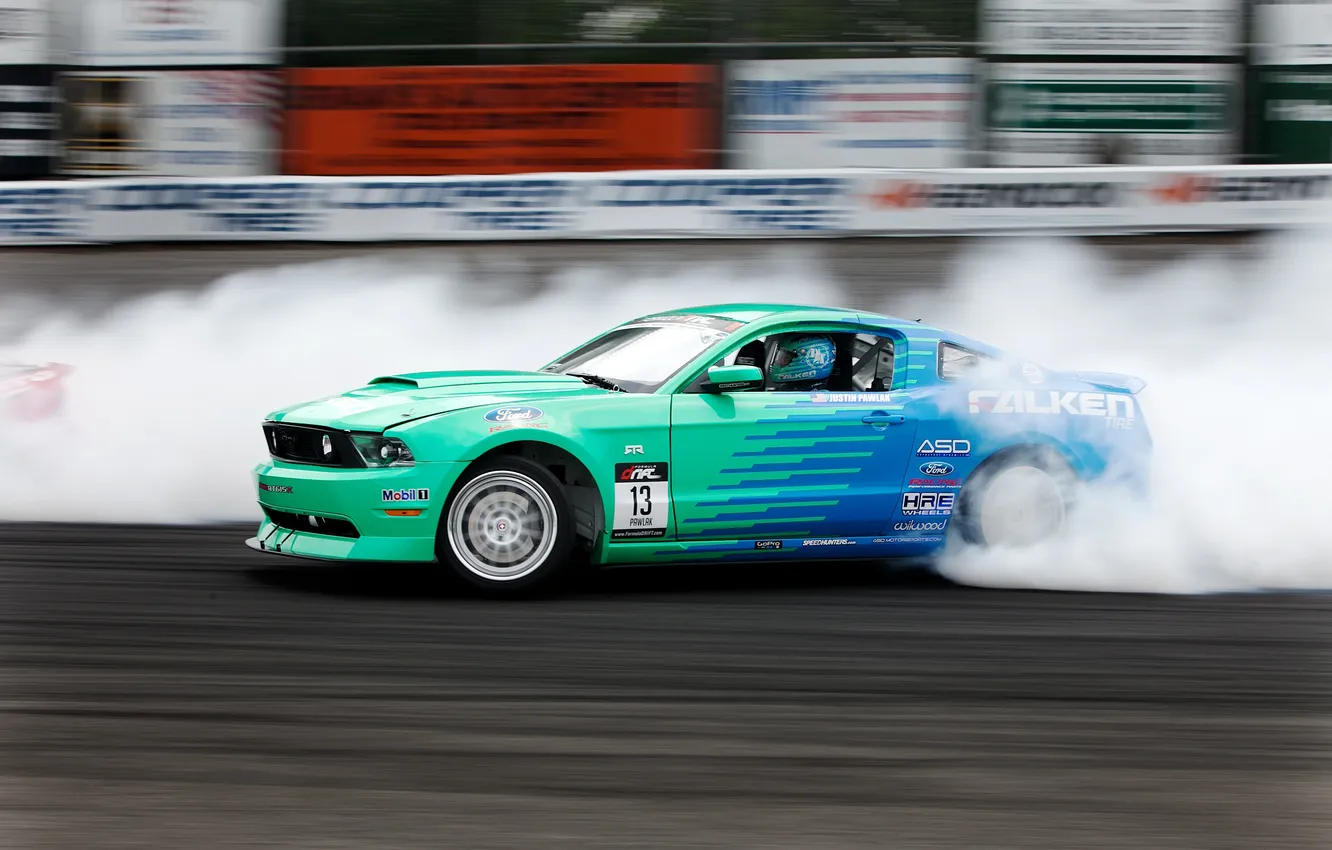 Фото обои машина, авто, обои, гонка, дым, скорость, трасса, Mustang