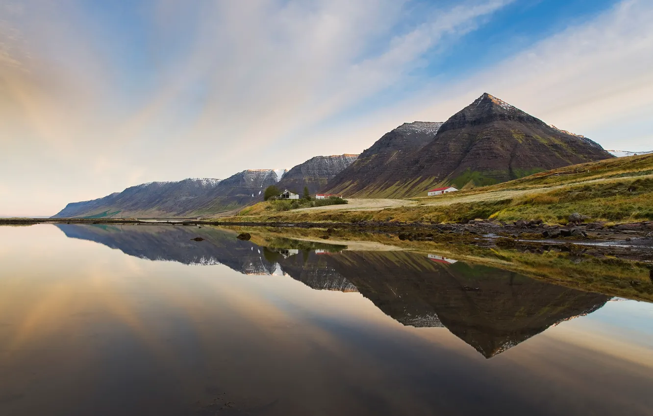 Фото обои море, горы, отражение, дома, Исландия, Iceland, Serenity Westfjords