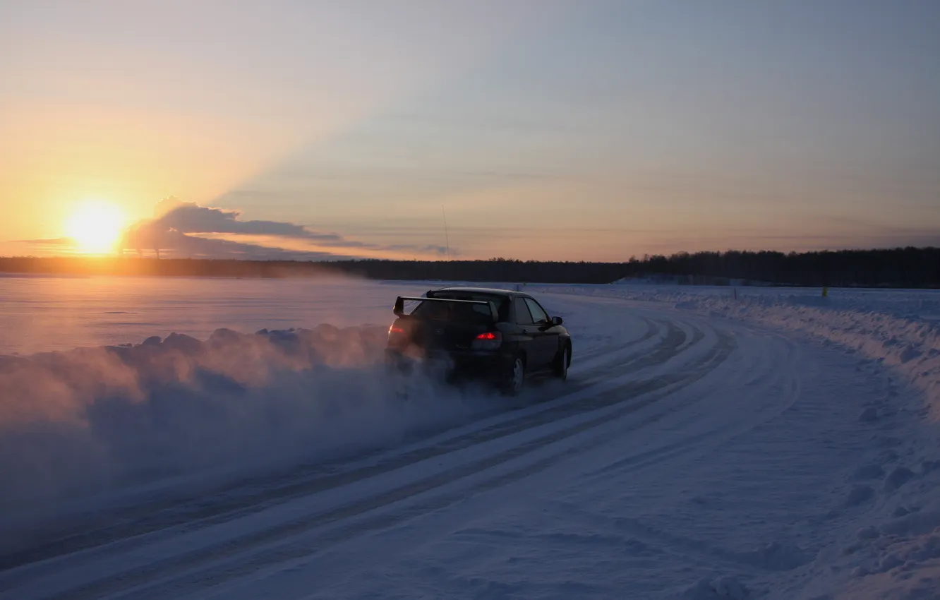 Фото обои зима, закат, машины, гонка