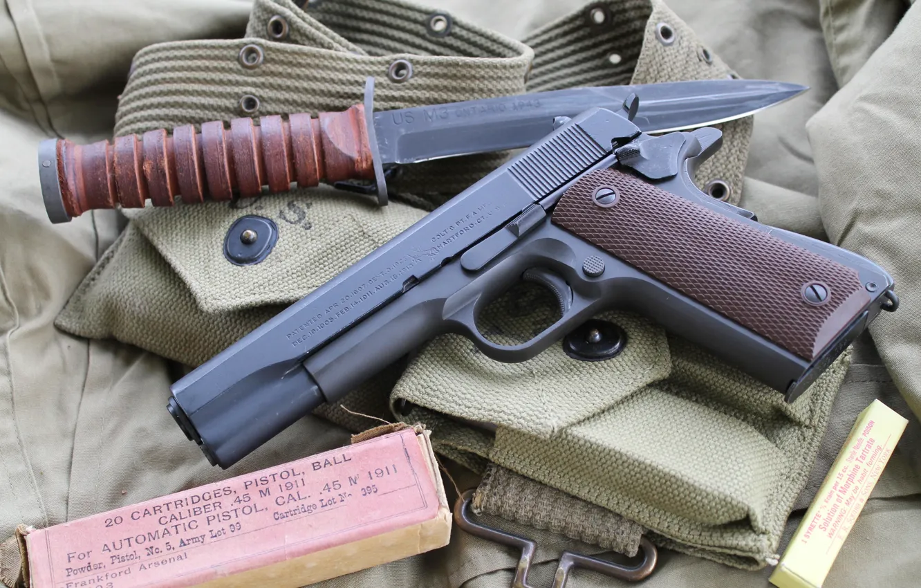Фото обои пистолет, оружие, нож, M1911, самозарядный