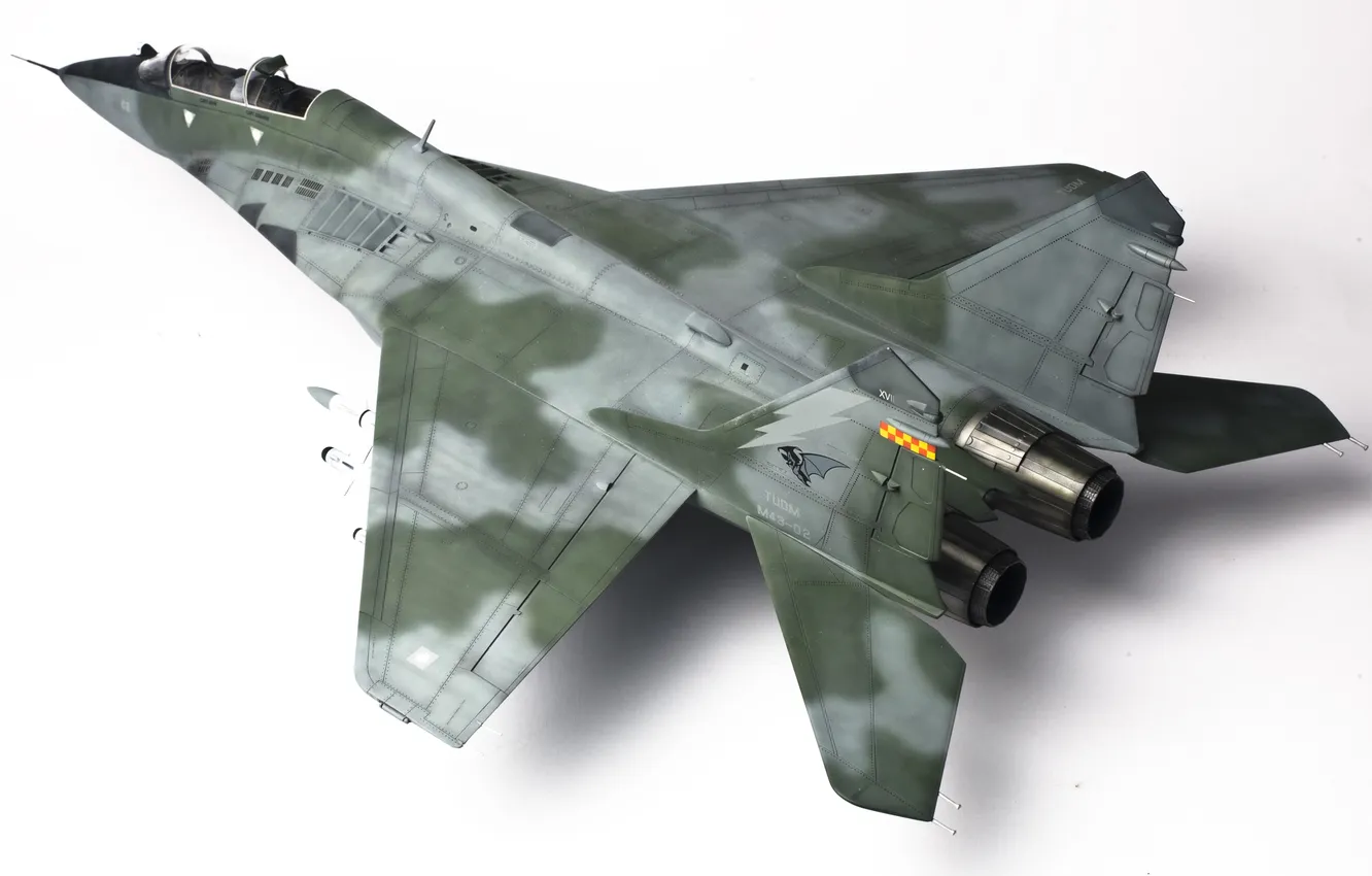 Фото обои игрушка, истребитель, многоцелевой, МиГ-29, моделька