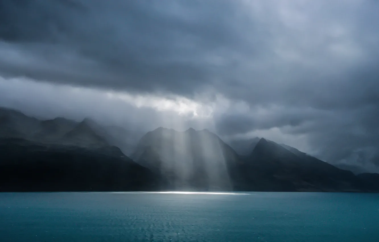 Фото обои storm, New Zealand, Queenstown, Lake Wakatipu, spotlight
