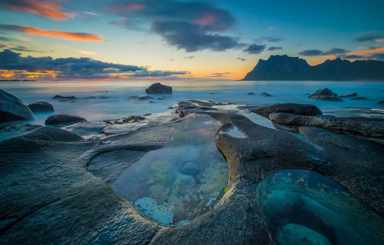 Фото обои небо, облака, камни, побережье, Норвегия, Norway, Lofoten