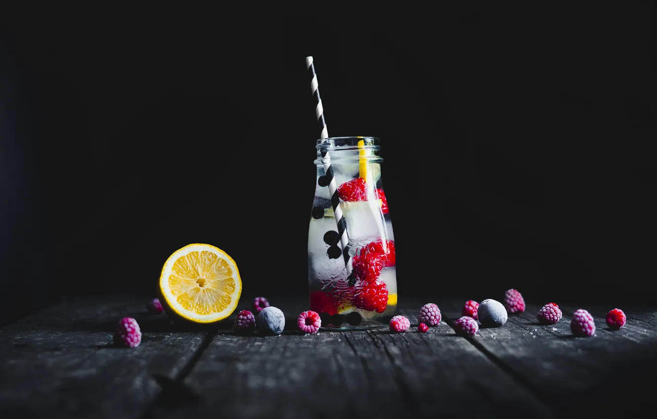 Фото обои лед, ягоды, малина, банка, напиток, лимоны